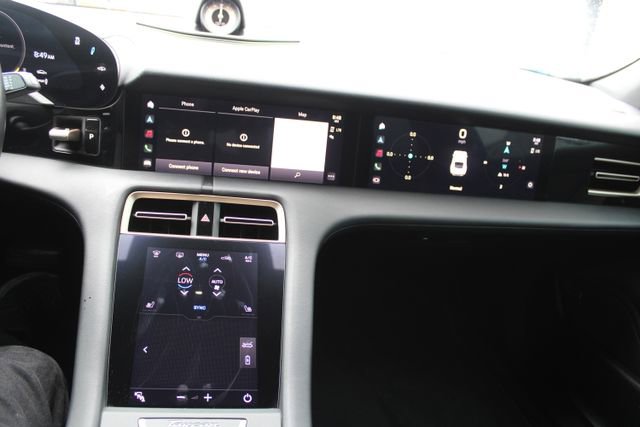 Used 2022 Porsche Taycan 4S image 34