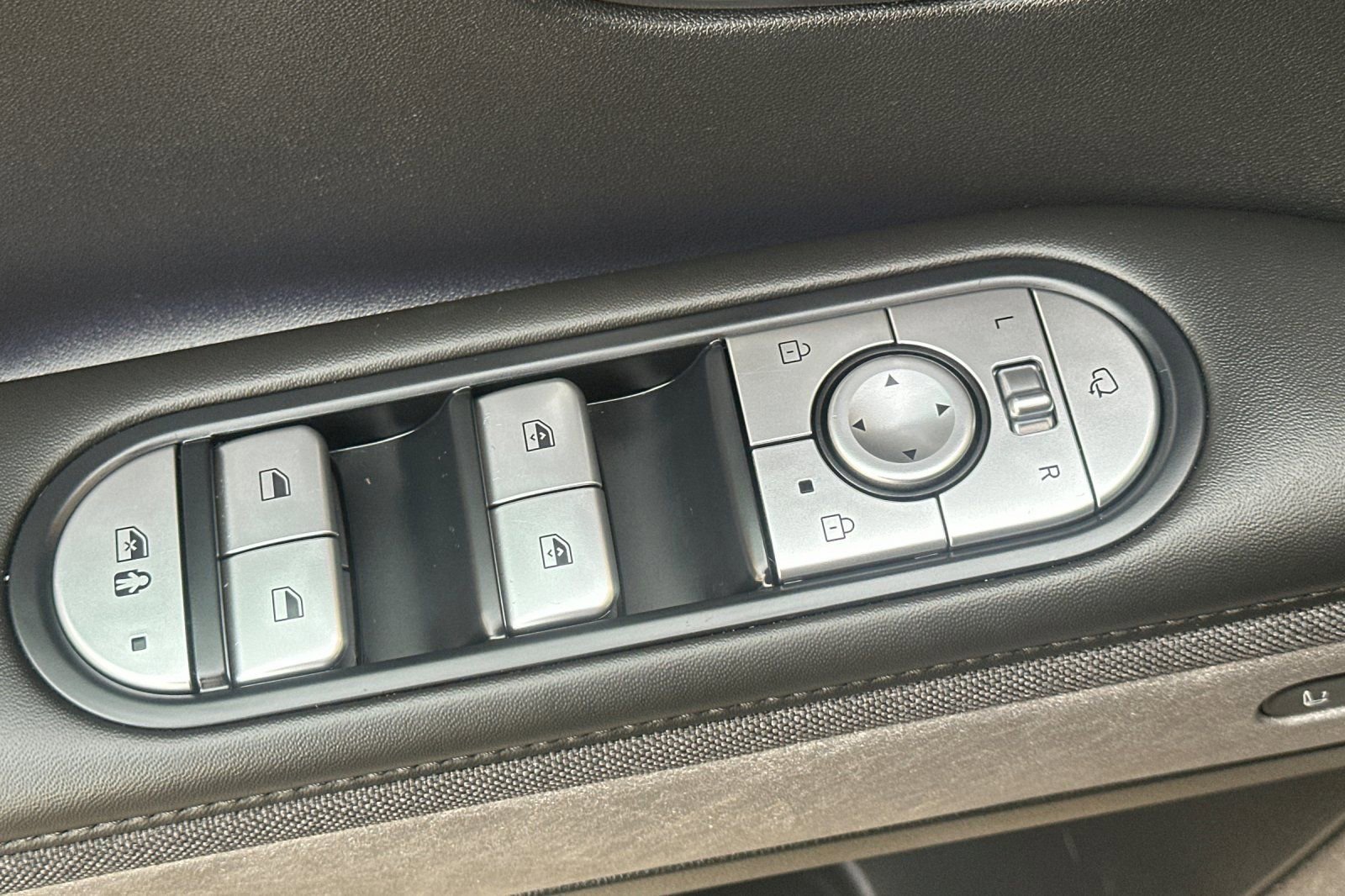 Certified 2024 Hyundai Ioniq 5 Limited image 12