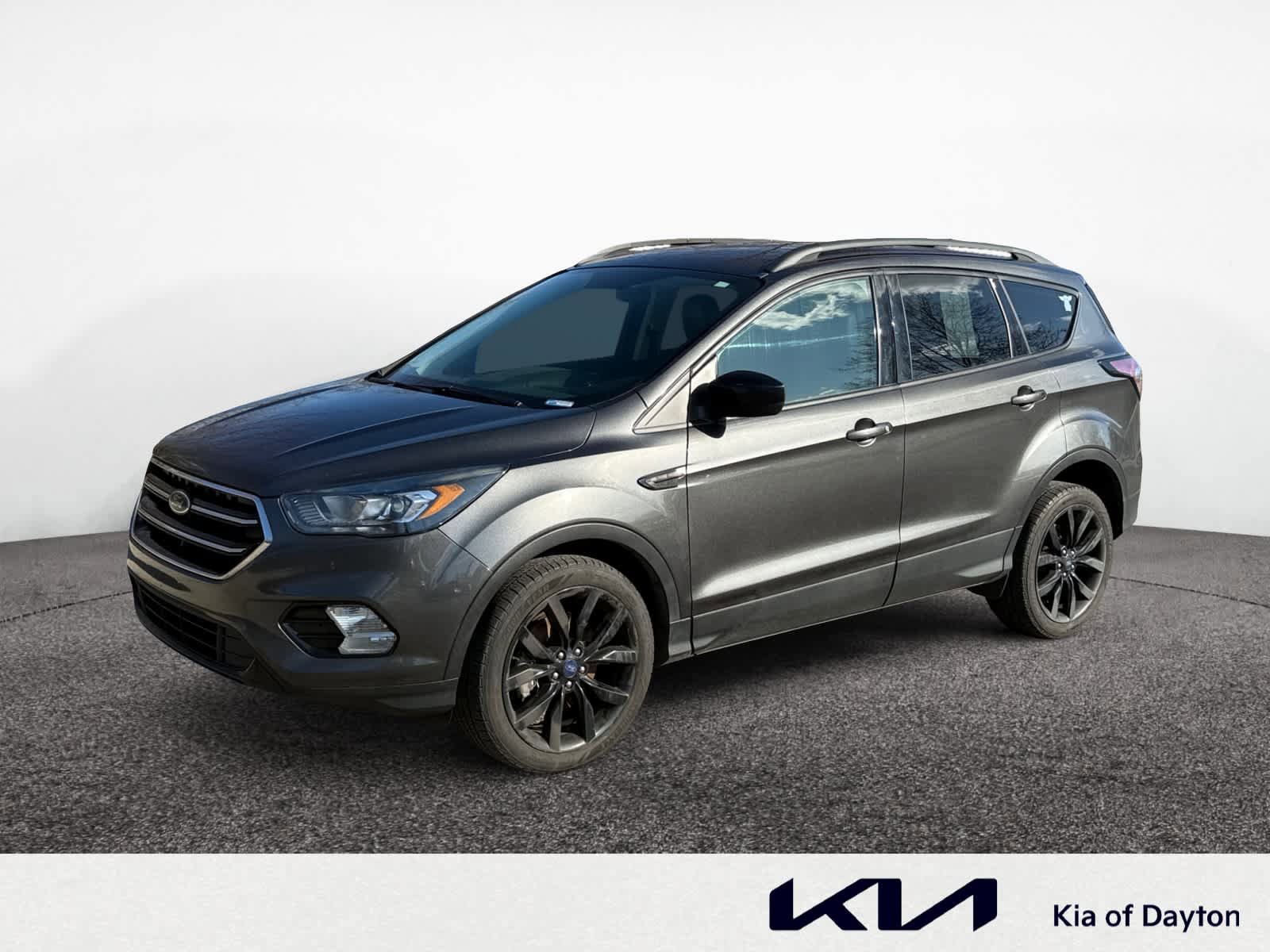 Used 2018 Ford Escape SE w/ SE Sport Appearance Package