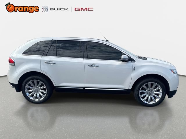 Used 2014 Lincoln MKX FWD w/ Equipment Group 102A image 2