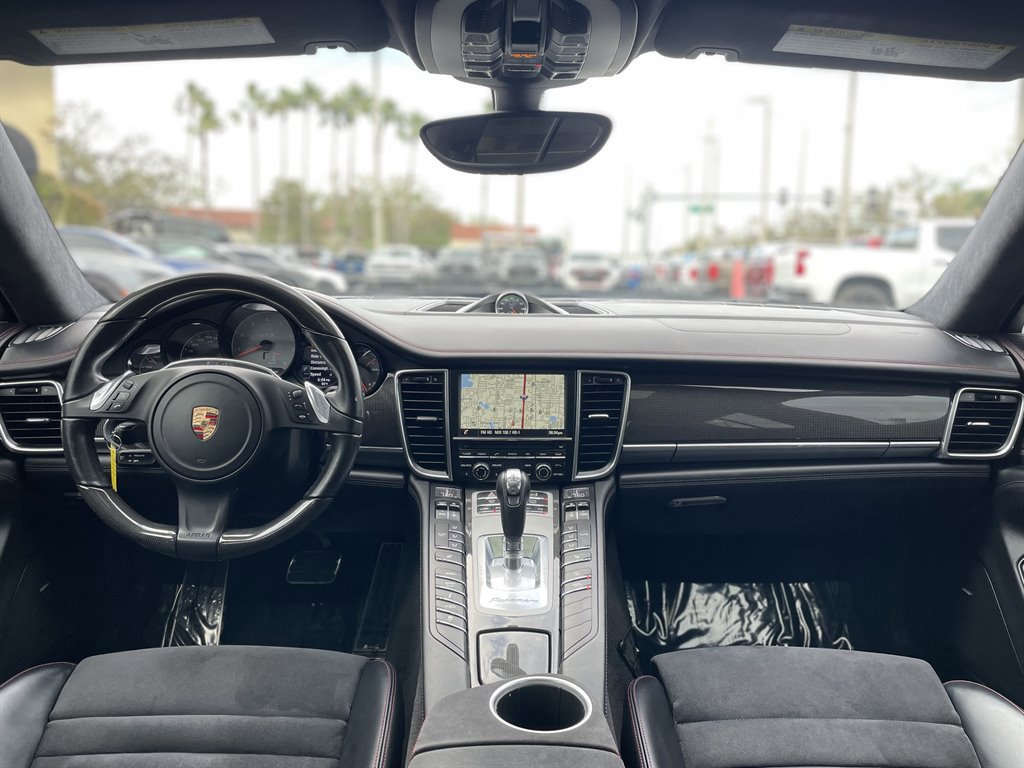 Used 2015 Porsche Panamera GTS image 6