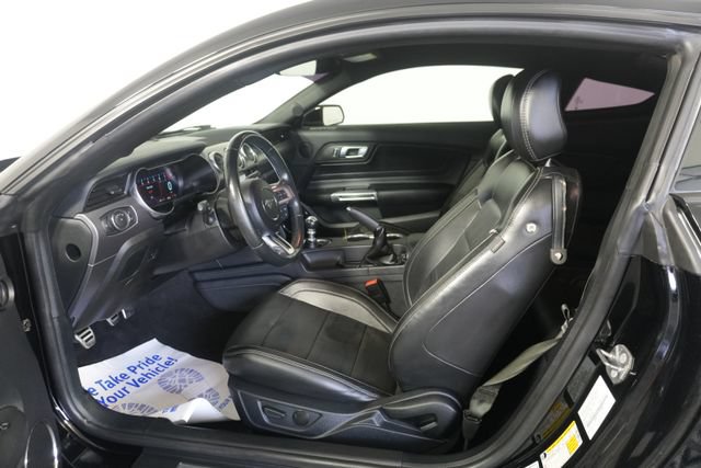 Used 2020 Ford Mustang GT Premium w/ Equipment Group 401A RWD image 27