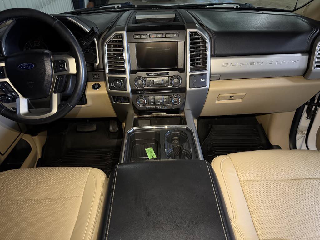 Used 2017 Ford F250 Lariat w/ Lariat Ultimate Package AWD/4WD image 34