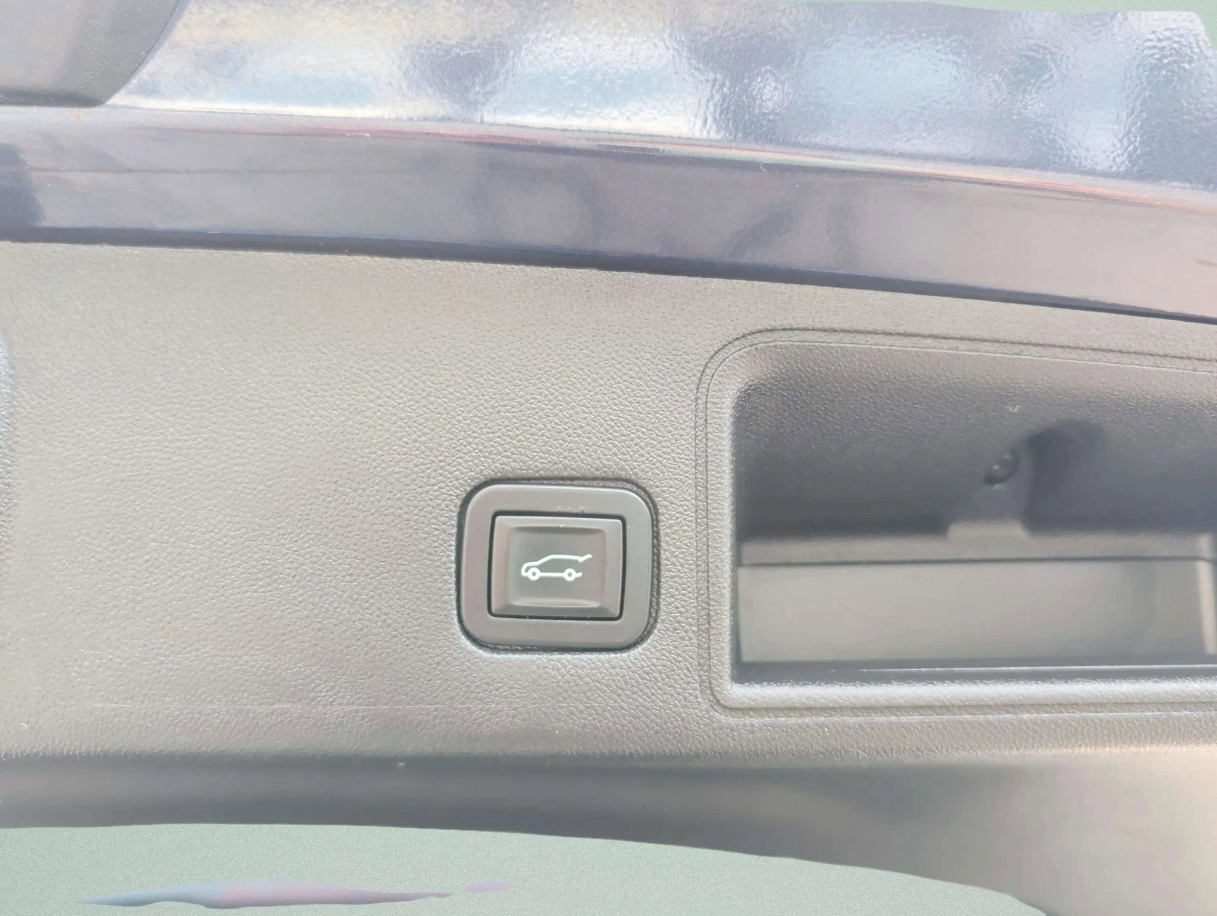 Used 2019 GMC Terrain SLT w/ Infotainment Package II image 30