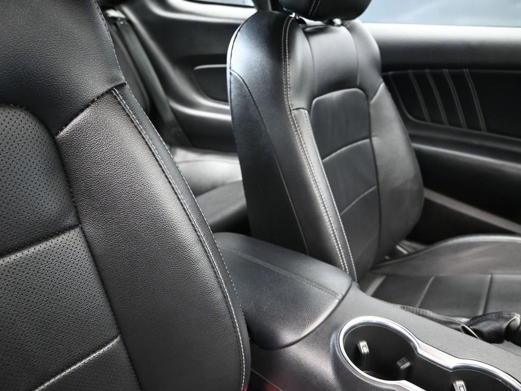 Used 2021 Ford Mustang Premium RWD image 23