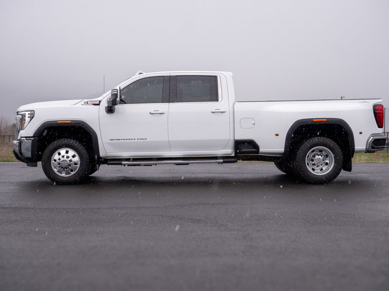Used 2025 GMC Sierra 3500 SLT w/ SLT Premium Package AWD/4WD image 6
