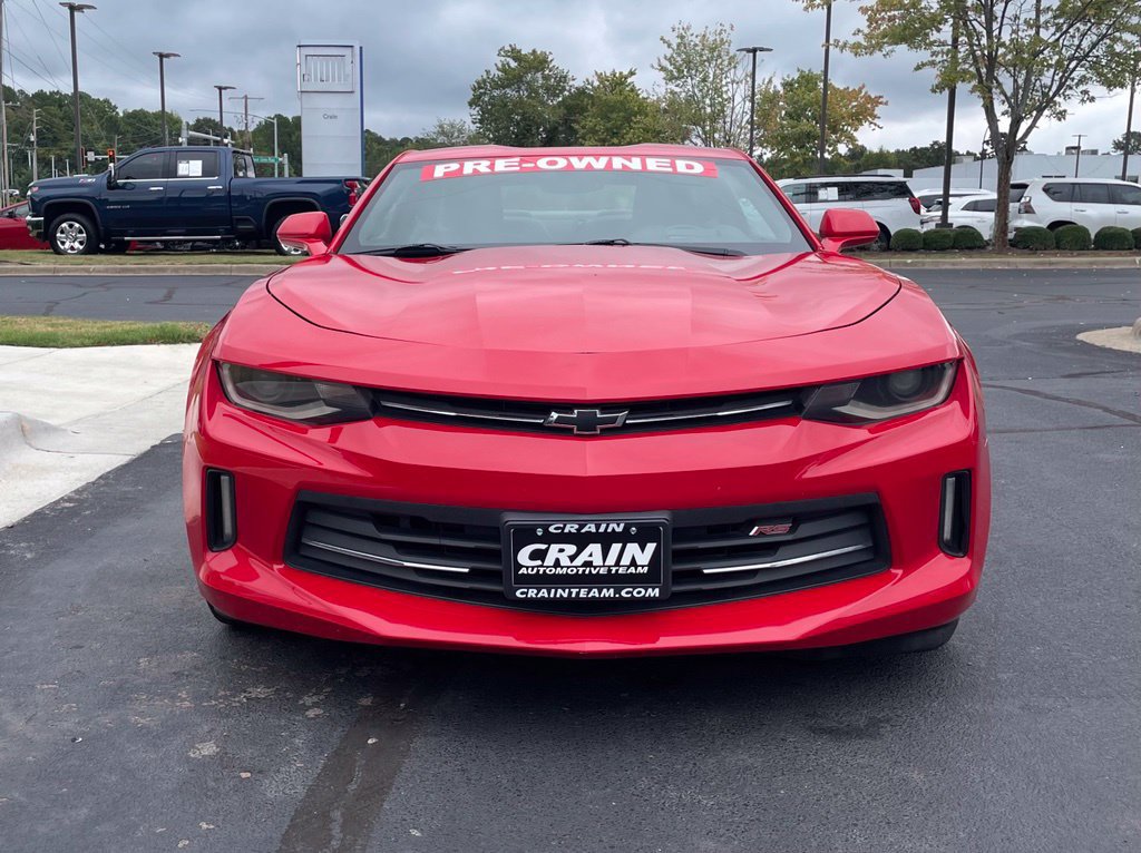 Used 2018 Chevrolet Camaro LT RWD image 3