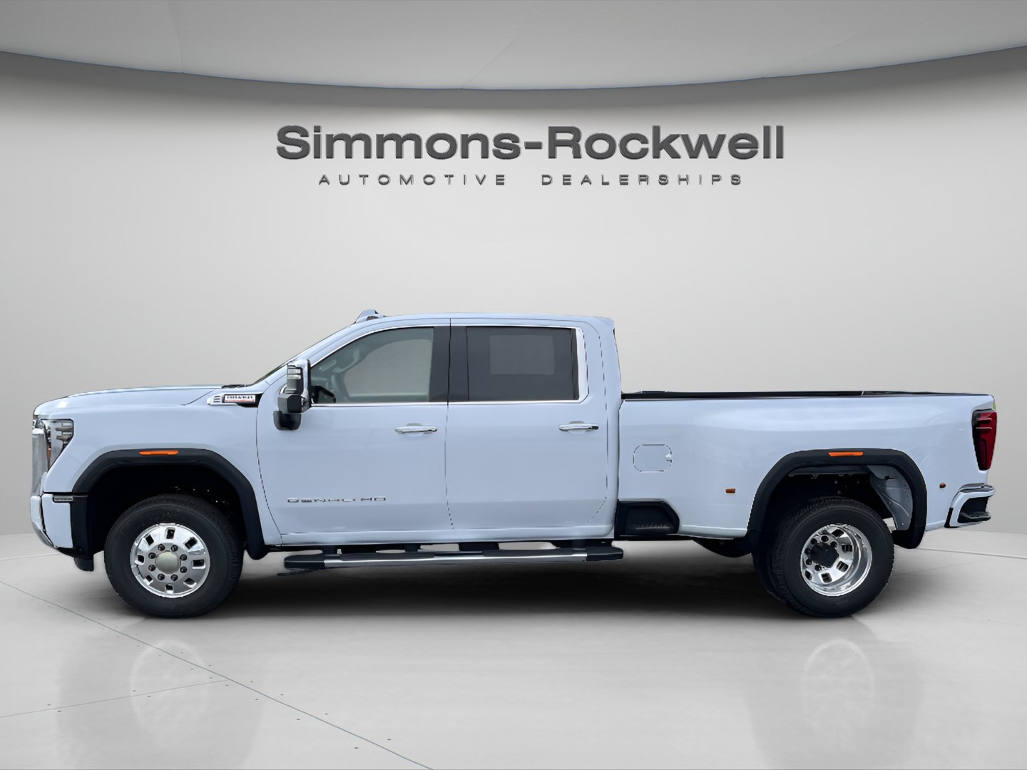 New 2026 GMC Sierra 3500 Denali w/ Technology Package AWD/4WD image 2