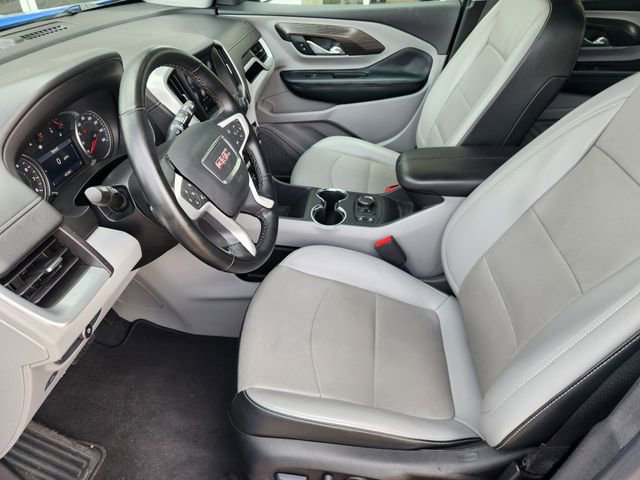 Used 2024 GMC Terrain SLT image 13