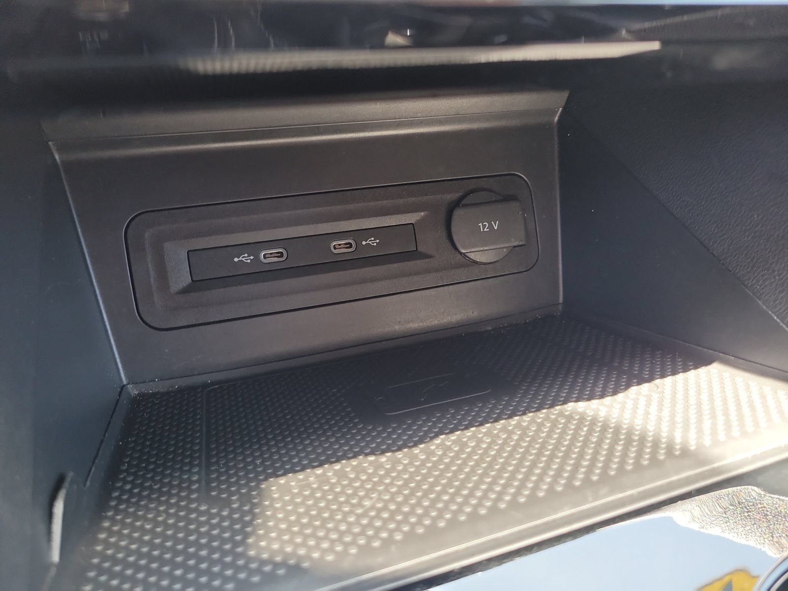 Used 2022 Volkswagen Atlas SE FWD image 22