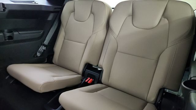 New 2026 Volvo XC90 B6 Plus w/ Protection Package AWD/4WD image 33