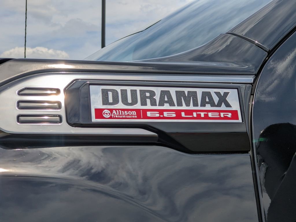 Used 2025 GMC Sierra 2500 AT4 image 26