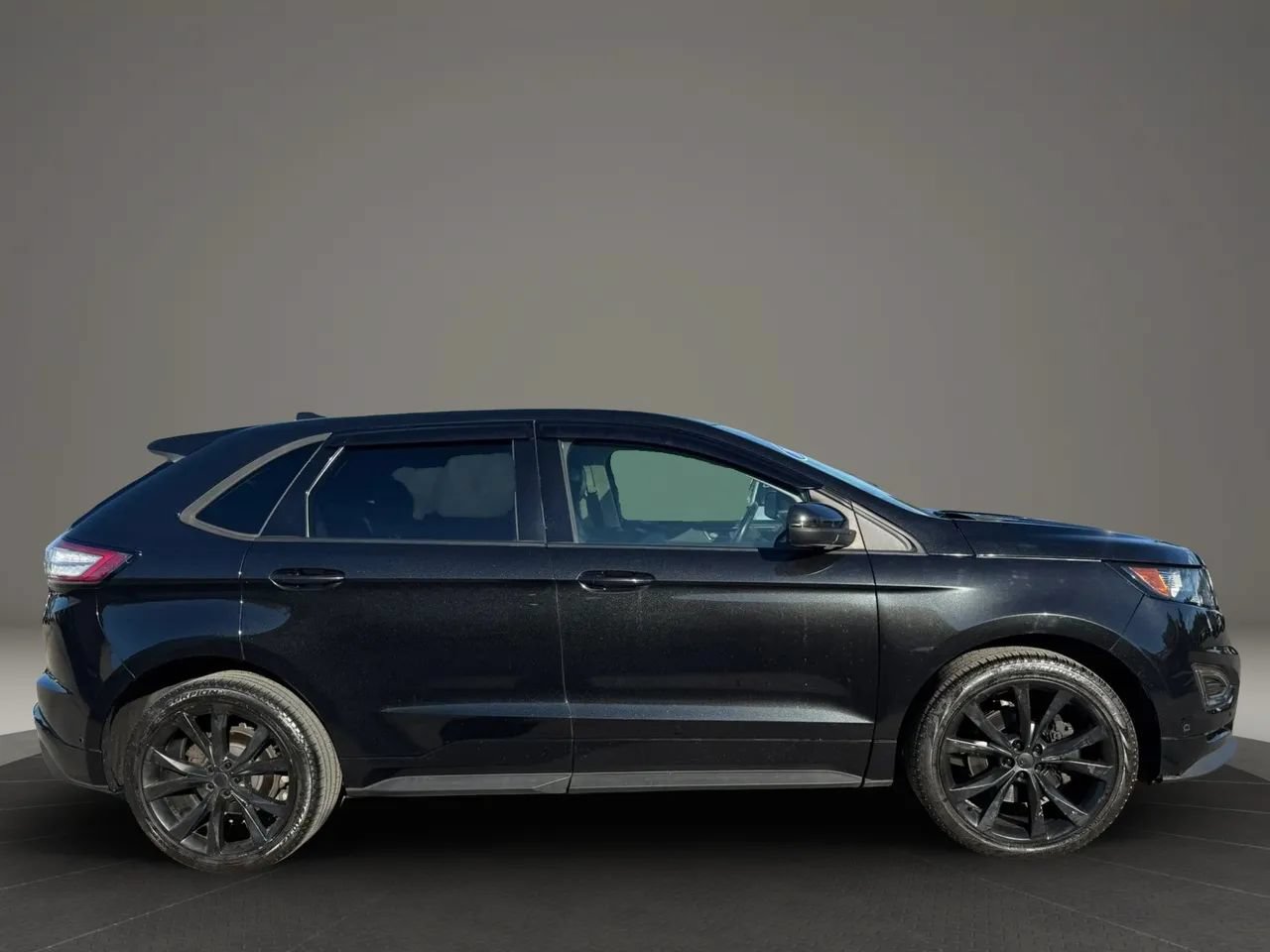 Used 2015 Ford Edge Sport w/ Equipment Group 401A FWD image 8