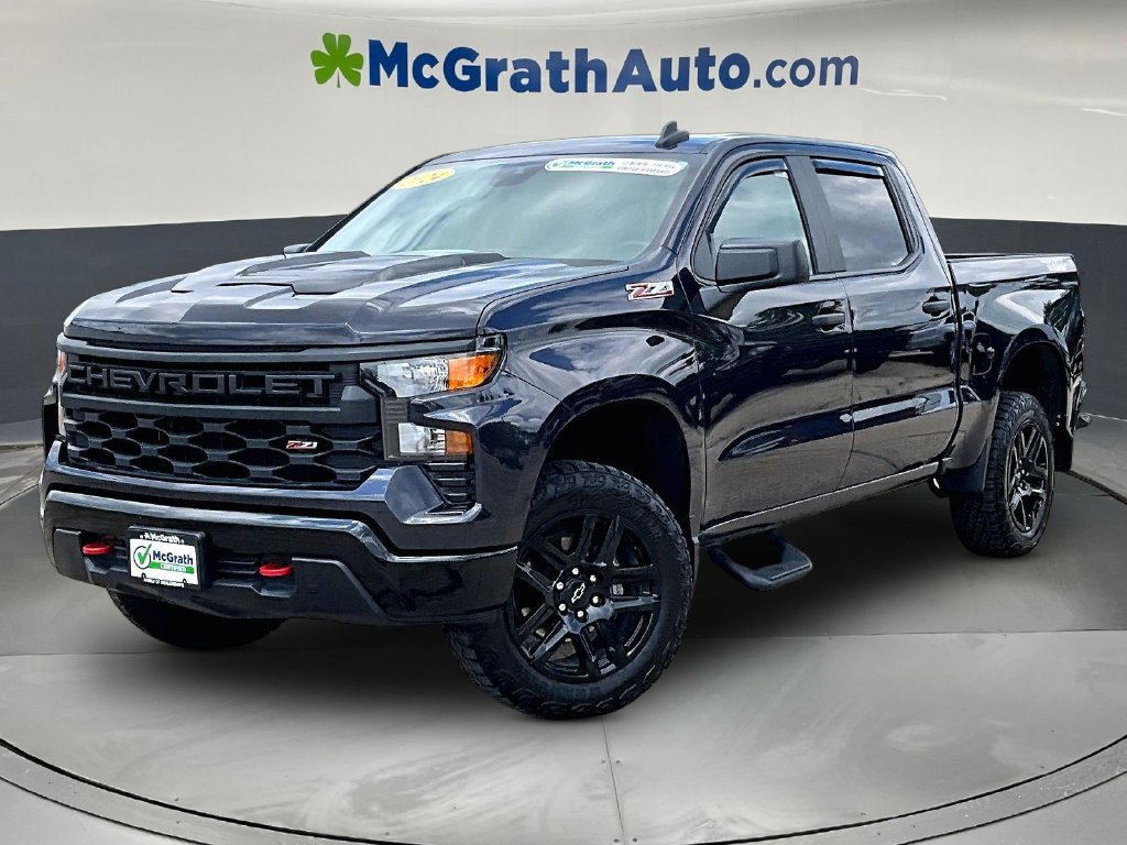 Used 2024 Chevrolet Silverado 1500 Custom Trail Boss AWD/4WD image 3