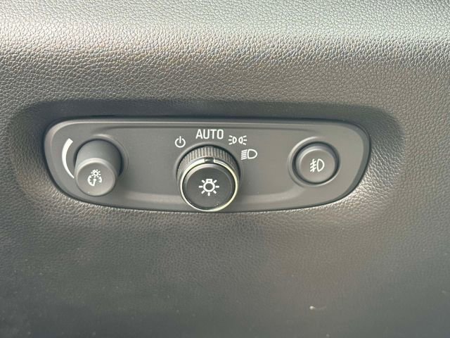 Used 2018 Chevrolet Traverse Premier image 27