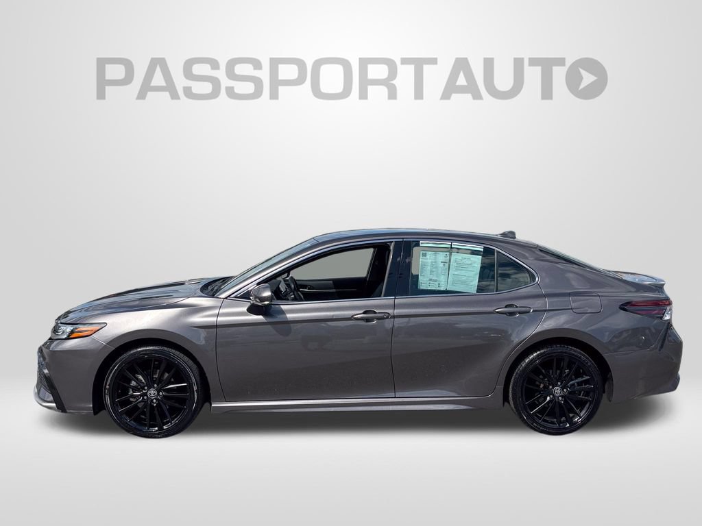 Used 2024 Toyota Camry XSE FWD image 4