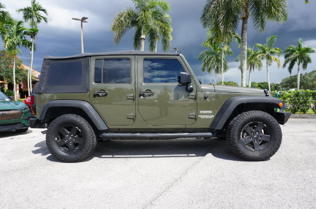 Used 2016 Jeep Wrangler Unlimited Sport w/ Quick Order Package 24S AWD/4WD image 22