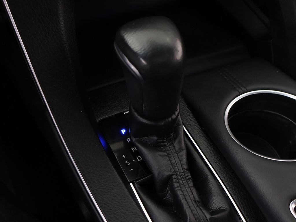 Used 2019 Toyota Avalon XLE w/ Moonroof Package FWD image 53