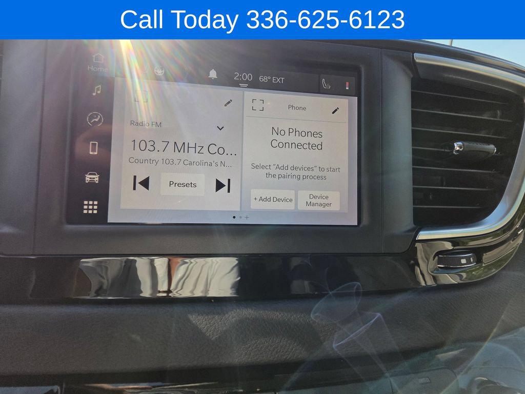 Used 2023 Chrysler Voyager LX FWD image 16