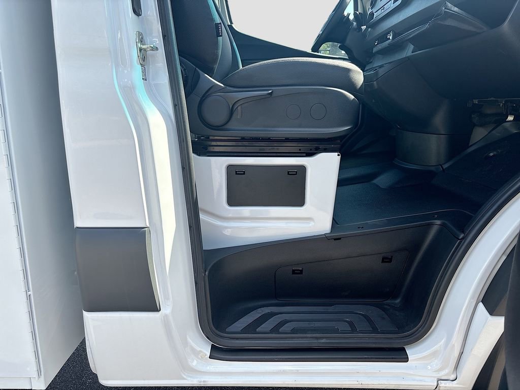Used 2023 Mercedes-Benz Sprinter 3500 w/ Acoustic Package image 28