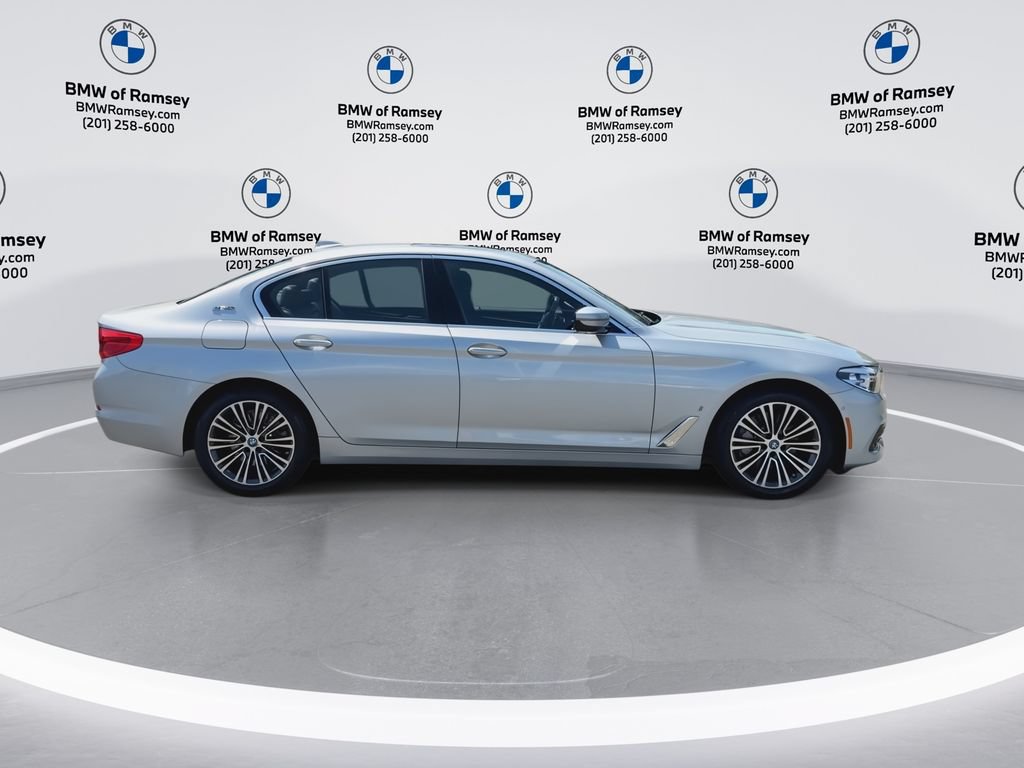 Used 2018 BMW 530e xDrive AWD/4WD image 9