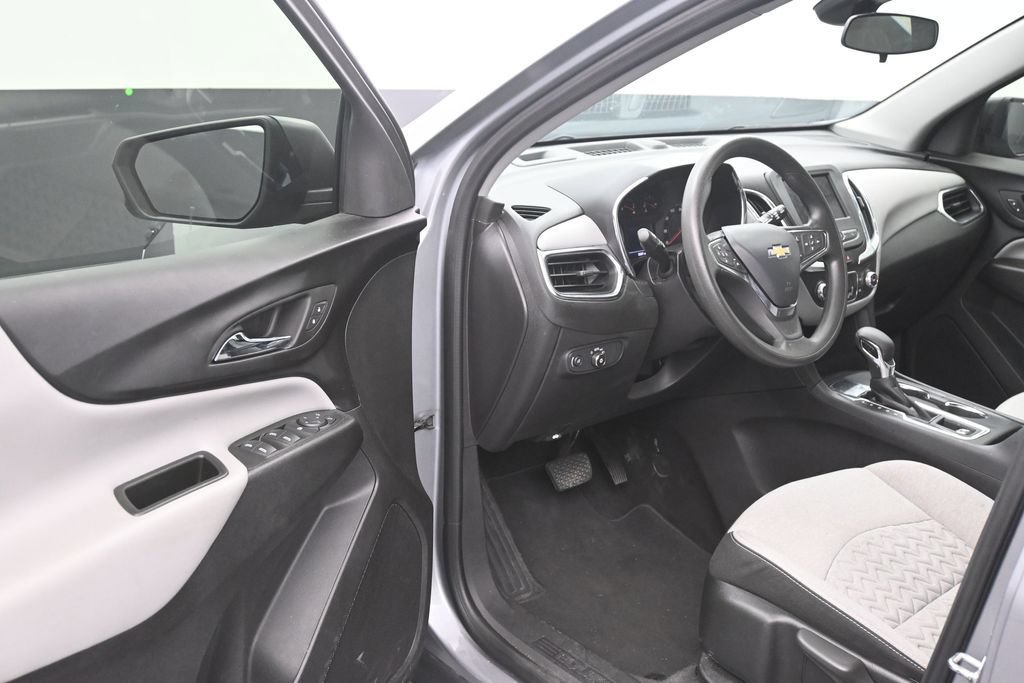 Used 2024 Chevrolet Equinox LS FWD image 11