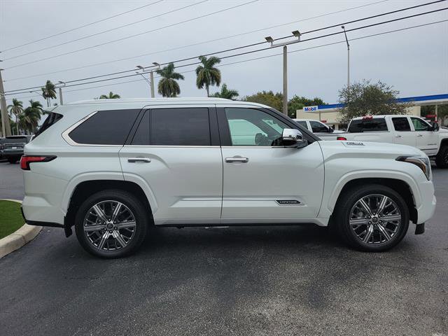Used 2024 Toyota Sequoia Capstone image 6