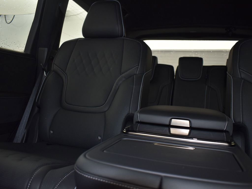 New 2026 INFINITI QX80 Autograph w/ Premium Cargo Package image 14