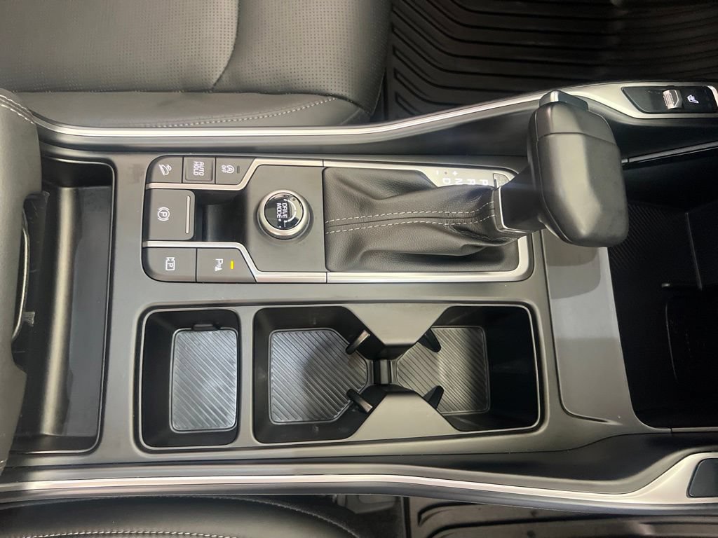 Certified 2025 Kia Sorento S w/ Panoramic Sunroof Package FWD image 23