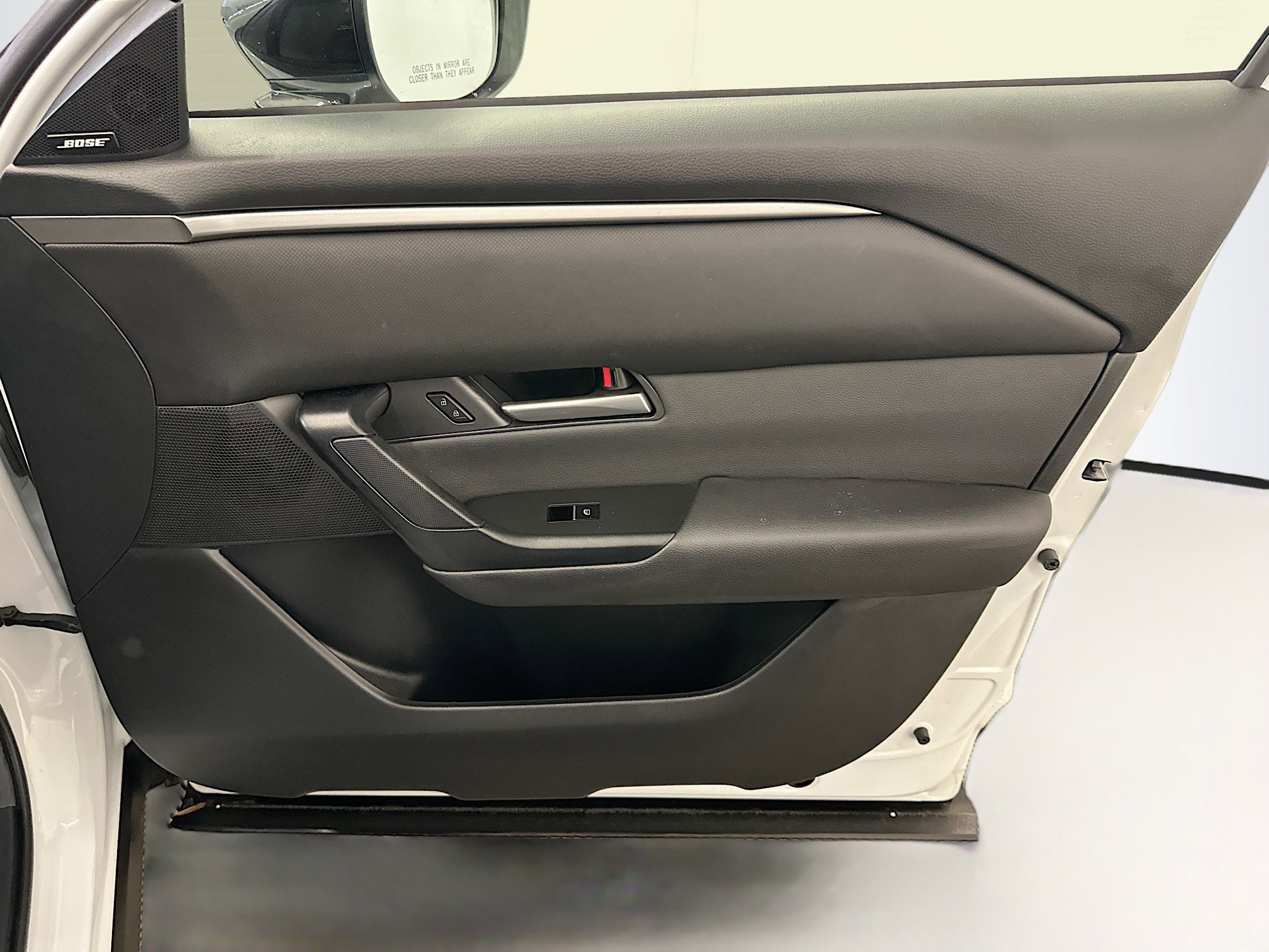 Used 2025 MAZDA CX-50 AWD 2.5 S w/ Premium Package image 35