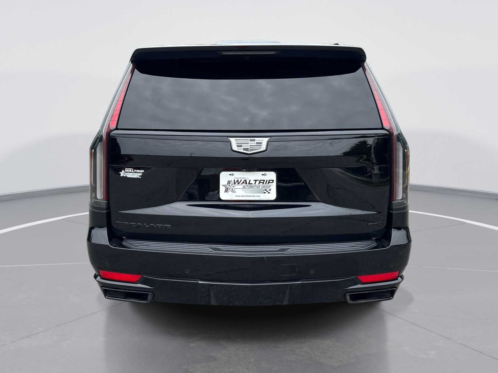 Used 2024 Cadillac Escalade ESV Sport Platinum w/ LPO, ONYX Package AWD/4WD image 7