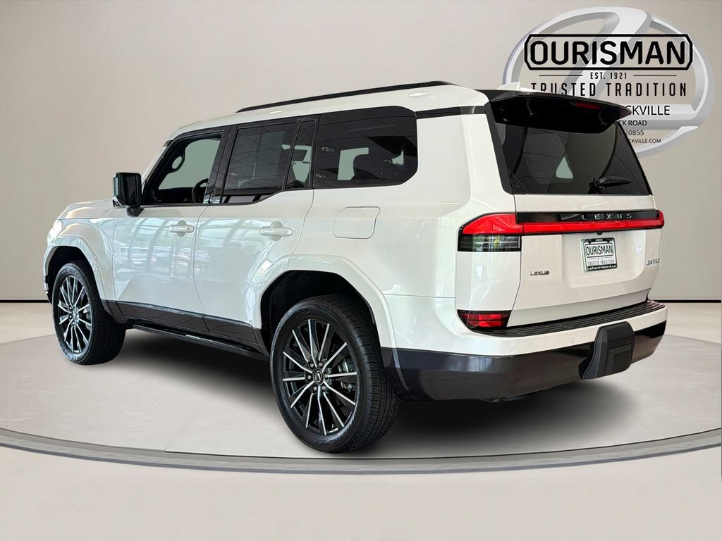 Used 2024 Lexus GX 550 w/ Accessory Package (2T) AWD/4WD image 3