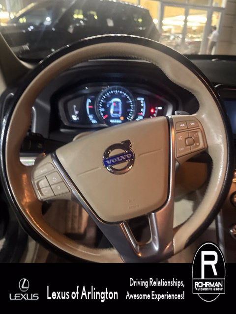 Used 2015 Volvo XC60 T6 w/ Proximity Package AWD/4WD image 9