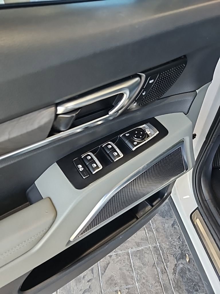 Used 2023 Kia Telluride SX X-Line image 27