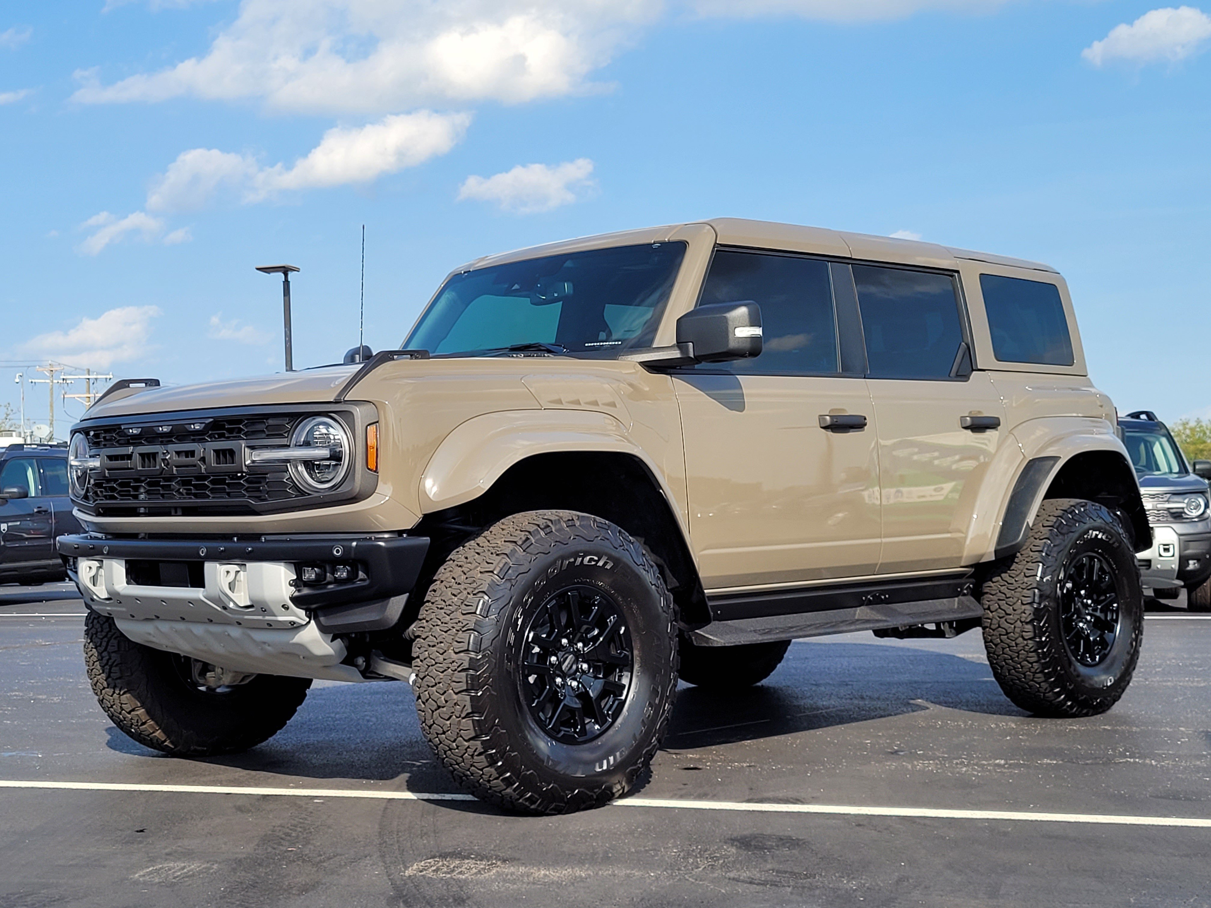 Used 2025 Ford Bronco Raptor AWD/4WD image 8