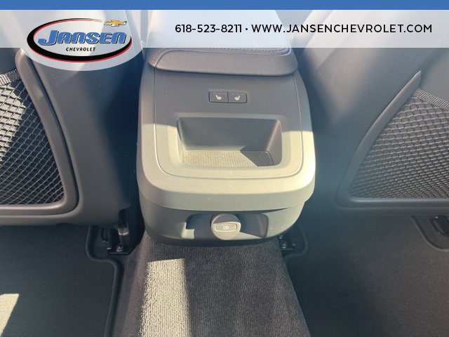 Used 2025 Volvo S60 B5 Core image 18