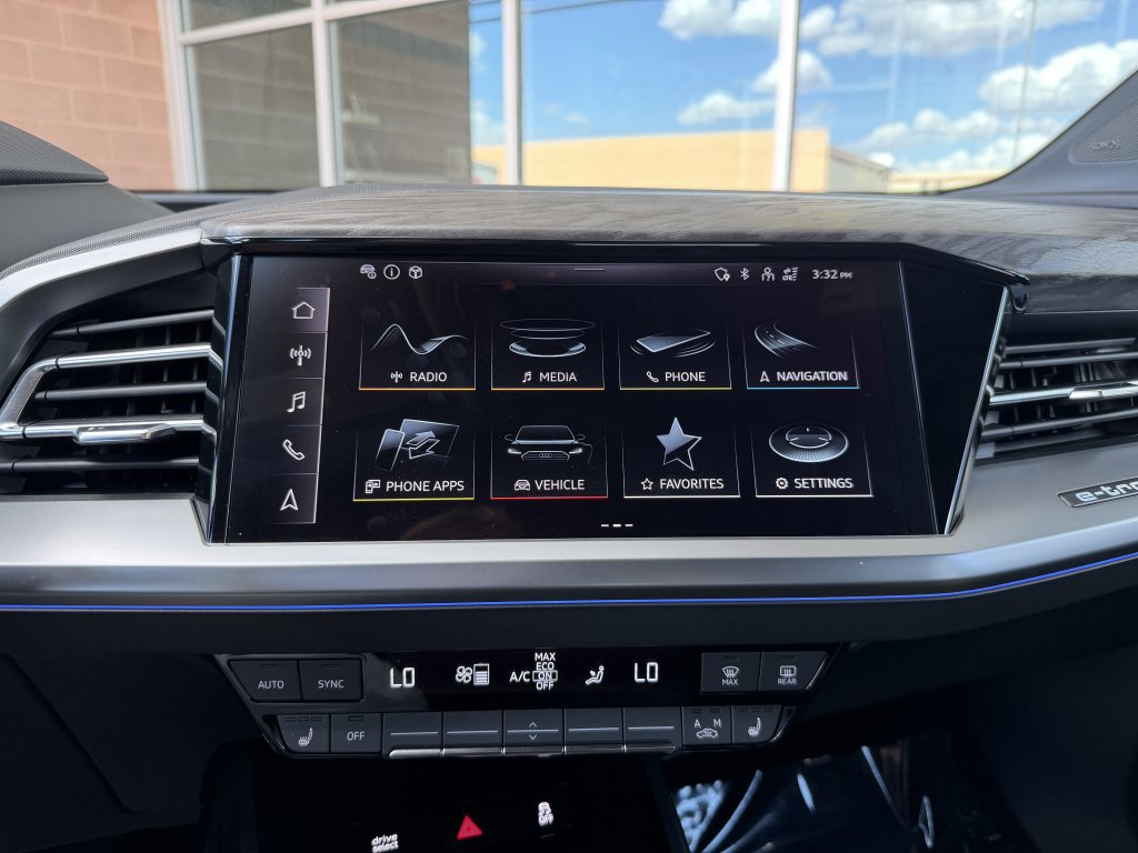 Used 2023 Audi Q4 e-tron Premium Plus w/ Premium Plus AWD/4WD image 21