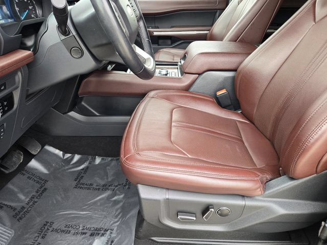 Used 2024 Ford Expedition Limited AWD/4WD image 13