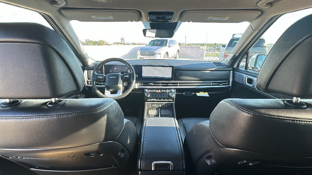 Certified 2025 Hyundai Santa Fe Limited FWD image 29