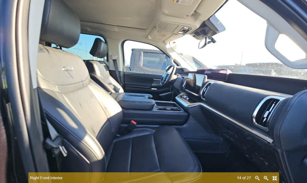 Used 2025 Ford Expedition Platinum AWD/4WD image 16