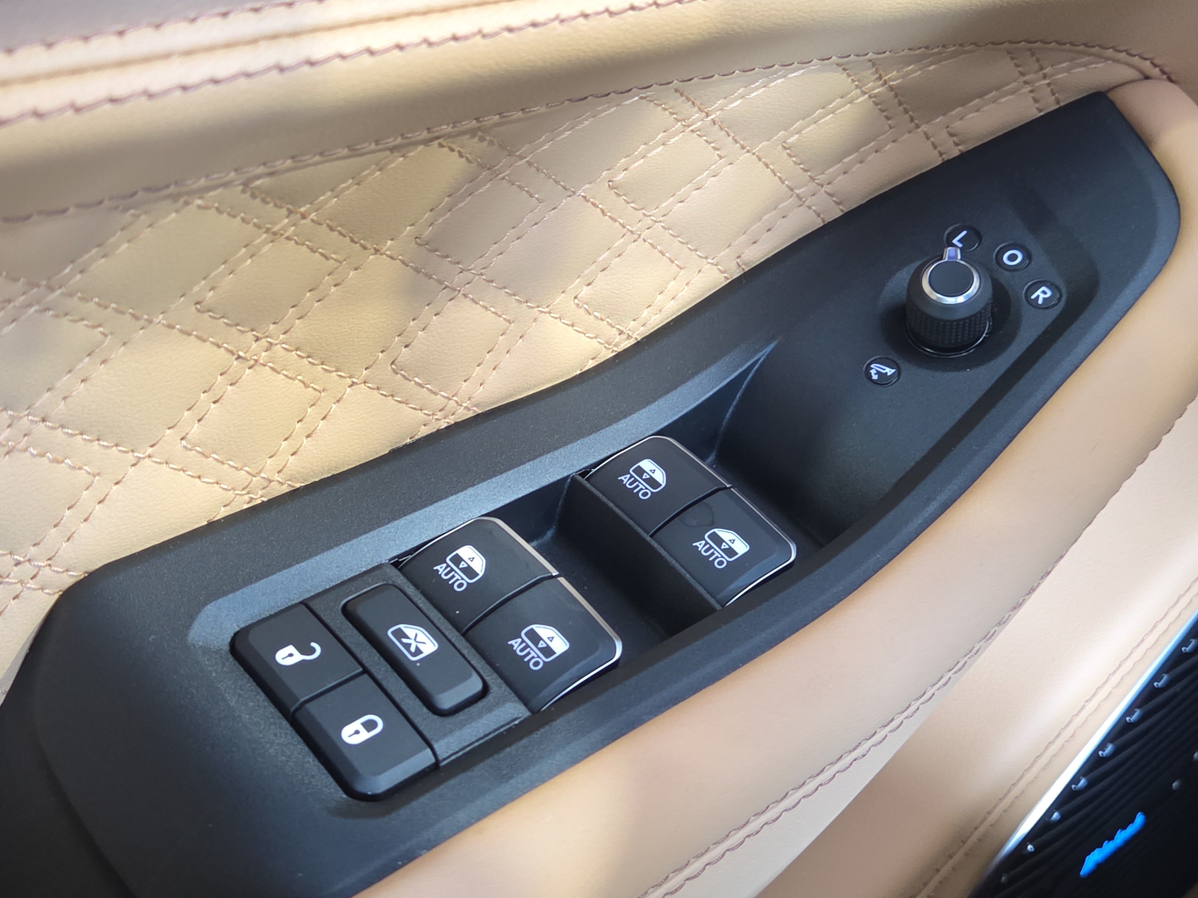 New 2025 Jeep Grand Cherokee L Summit AWD/4WD image 27