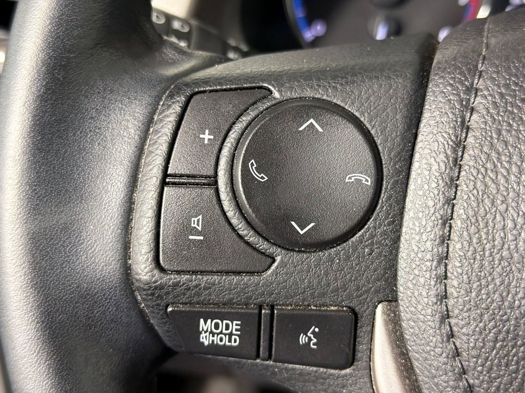 Used 2018 Toyota RAV4 Limited w/ Advanced Technology Package FWD image 26