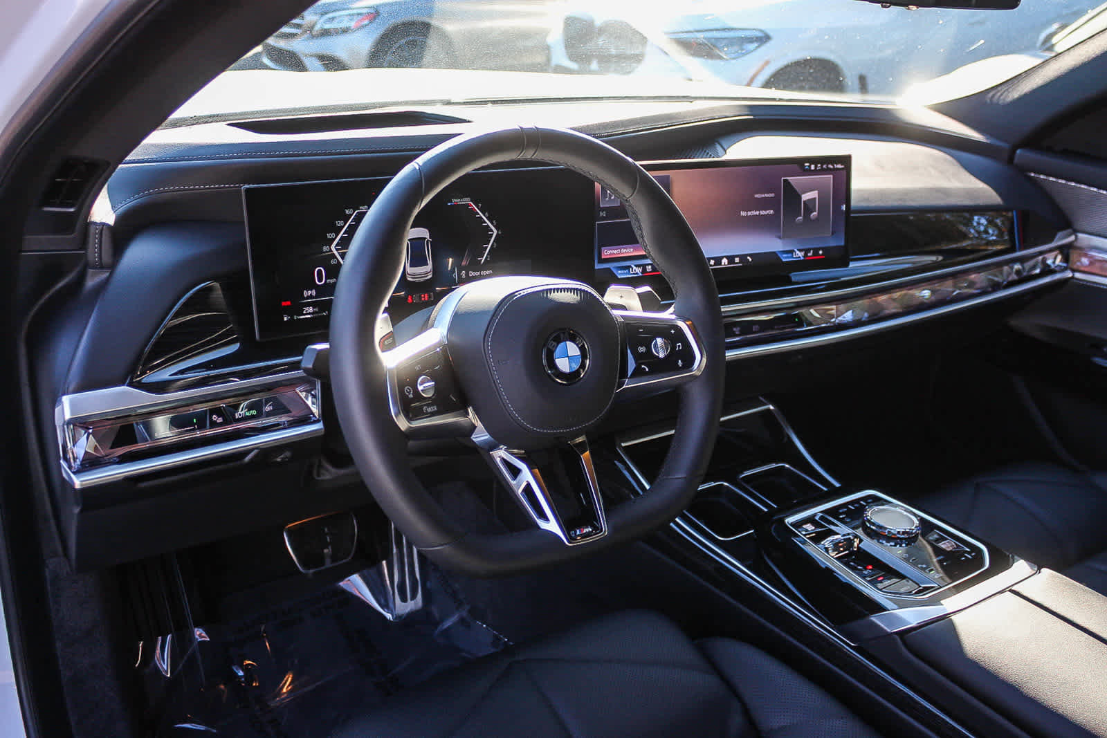 Used 2025 BMW 740i 740i w/ Premium Package image 16