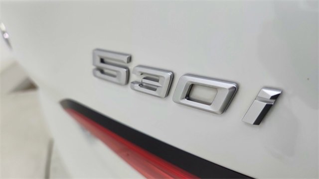 Used 2024 BMW 530i xDrive image 17