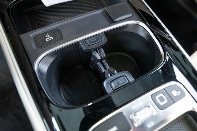 New 2026 Mercedes-Benz GLB 250 4MATIC image 24