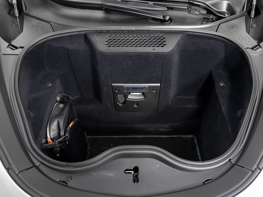 Used 2023 McLaren GT image 35