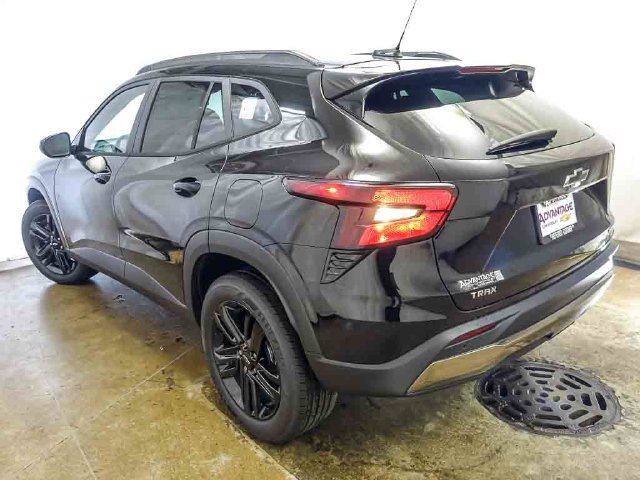 New 2026 Chevrolet Trax ACTIV w/ Sunroof Package FWD image 7