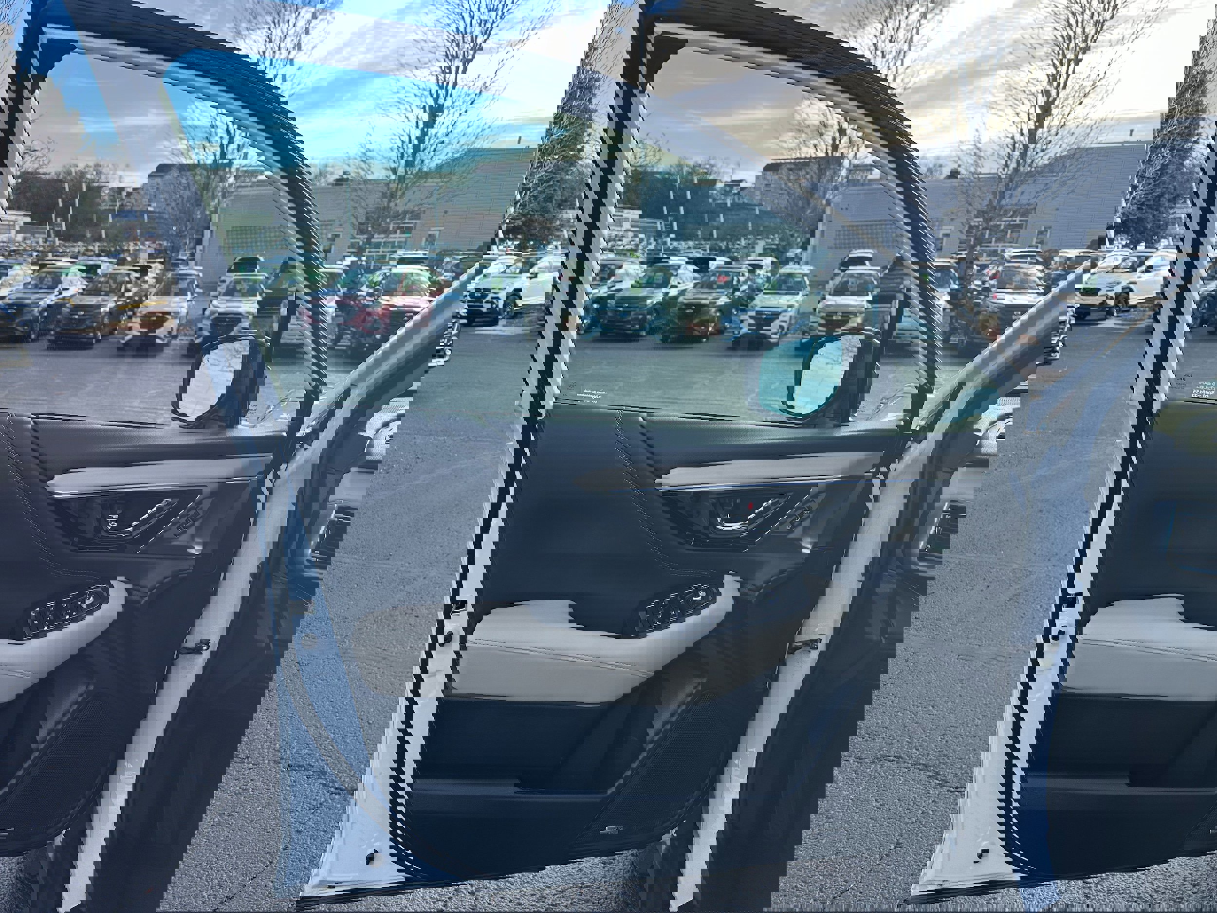 Used 2023 Subaru Outback Limited image 16