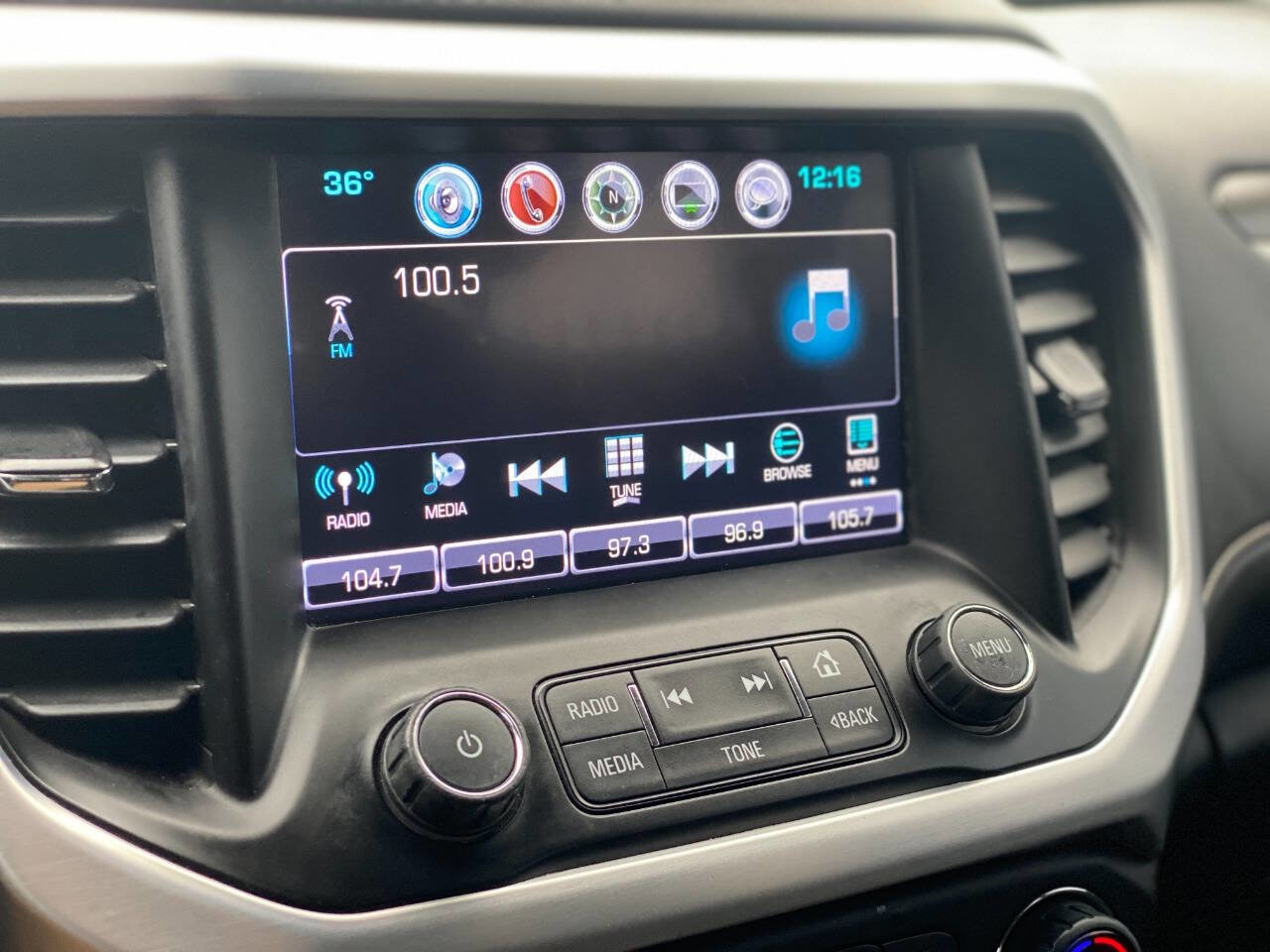 Used 2018 GMC Acadia SLT image 14