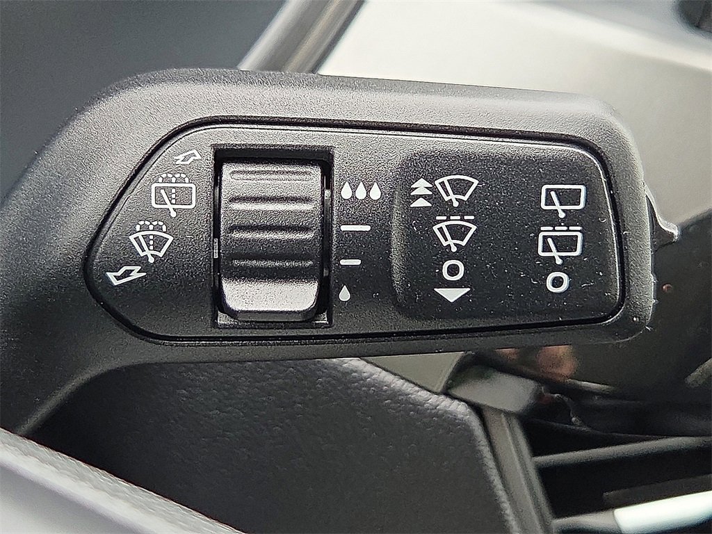 Used 2023 Ford Escape FWD image 22
